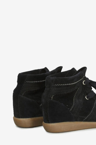 Bobby Suede kalvskinnssneakers med kilklack Bobby Suede kalvskinnssneakers med kilklack
