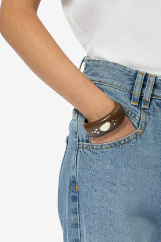 layla armband 2 1 330x495 - Layla-armband