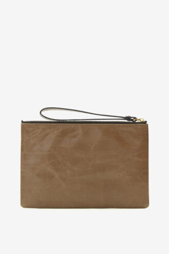 Mino glänsande läderclutch