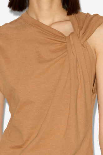 Nayda Asymmetrisk bomullst-shirt Nayda Asymmetrisk bomullst-shirt