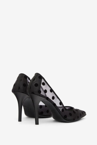 Pristy pumps i tyll med prickar