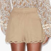 Safa korta shorts med broderi Safa korta shorts med broderi