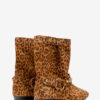 Stania tryckta boots i mocka med platt klack Stania tryckta boots i mocka med platt klack