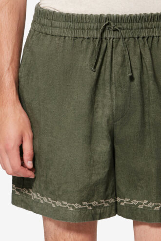 Zilan broderade shorts i bomullsgaze